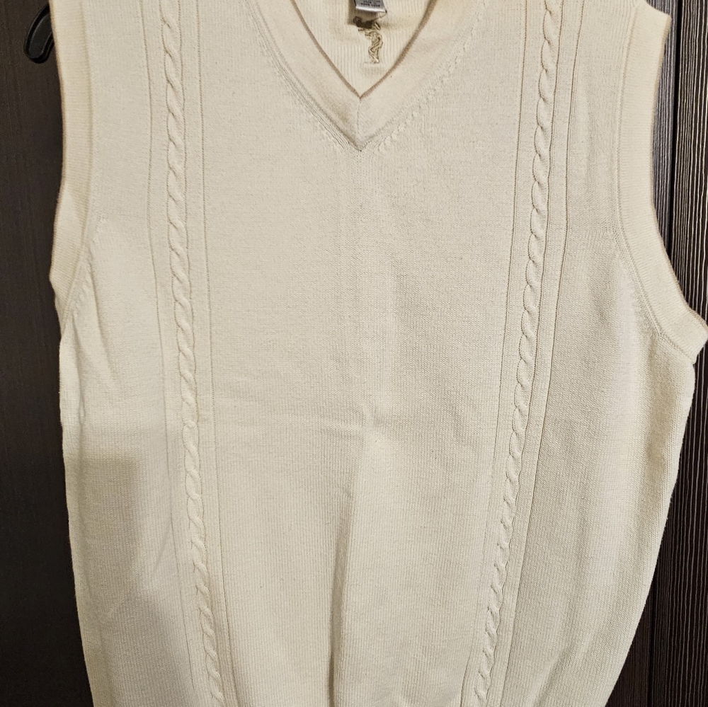 CYPRESS LINKS CREAM KNIT VEST